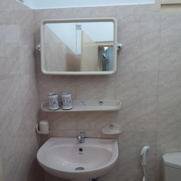 Siri Tourist Holiday Home Хиккадува Экстерьер фото